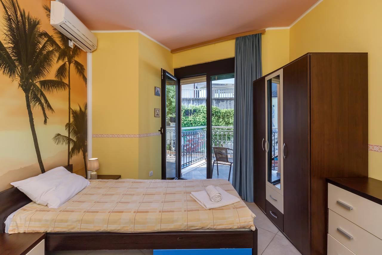Apartments Coral Котор Экстерьер фото